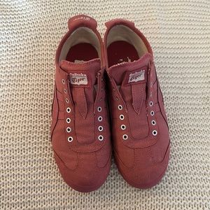 Onitsuka Tiger by Asics Sneakers Mauve Size 9